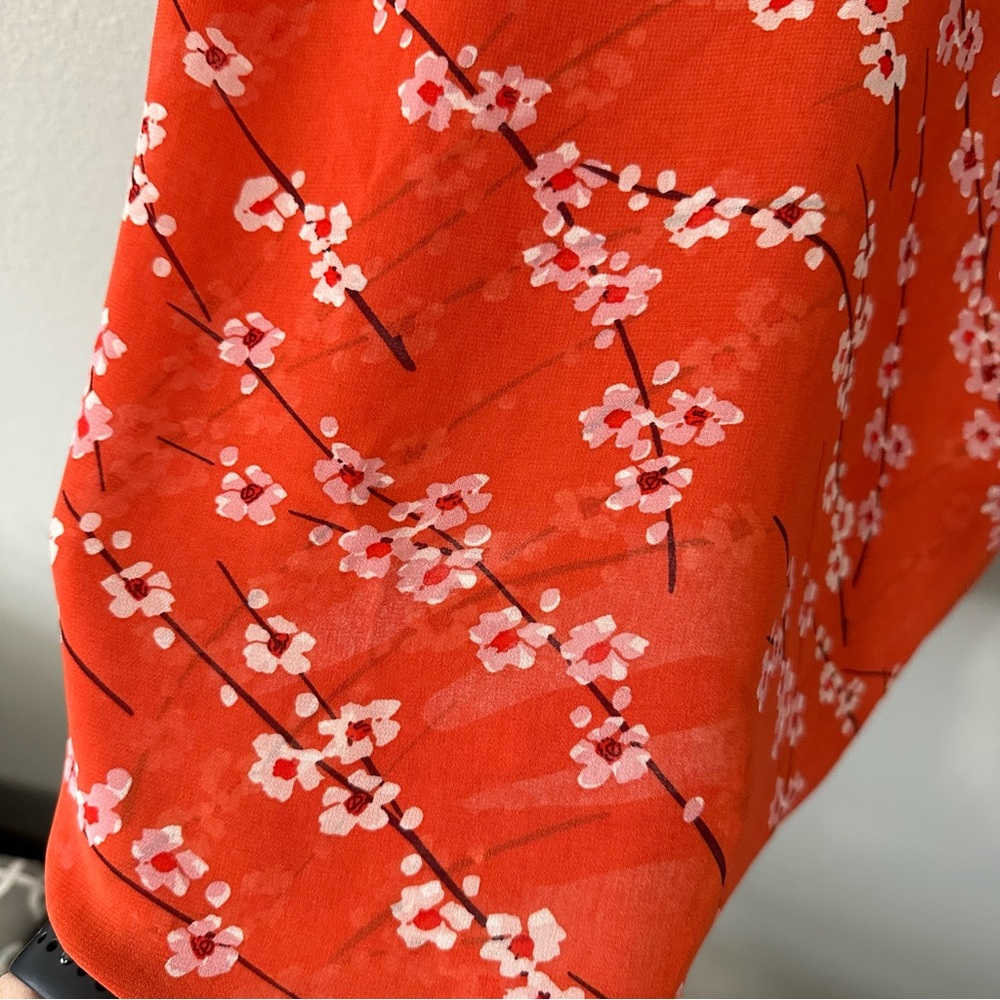 Cabi Orange & White Floral V Neck Lightweight Flowy Short Sleeve Blouse Medium - Picture 11 of 14